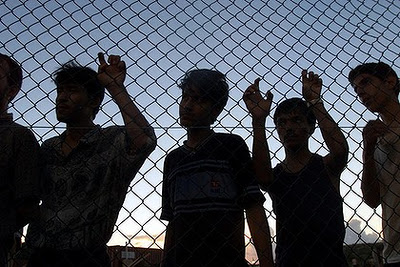 Asylum seekers fenced in