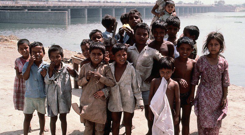 A group of Delhi slum children